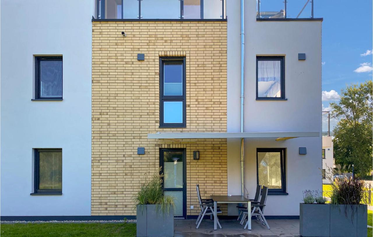 2 Bedroom Cozy Apartment In Рехлин Экстерьер фото