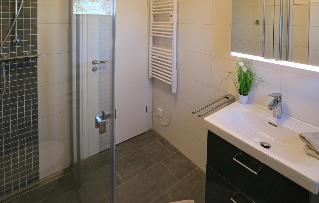 2 Bedroom Cozy Apartment In Рехлин Экстерьер фото